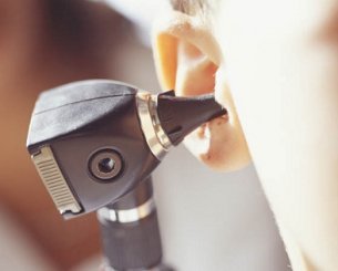 Как выявить и лечить наружный отит?